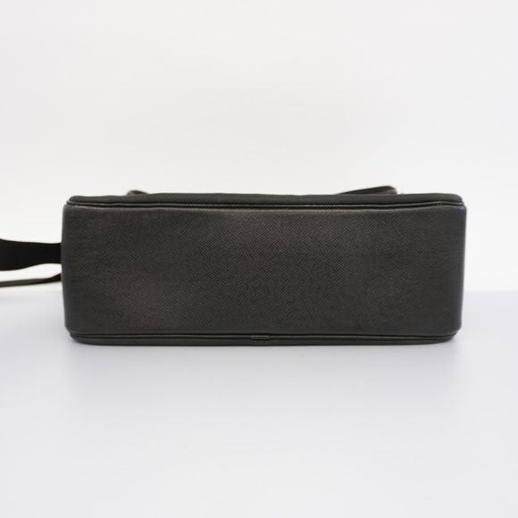 Louis Vuitton Taiga Taimir Messenger Shoulder Bag Black - Picture 3 of 9